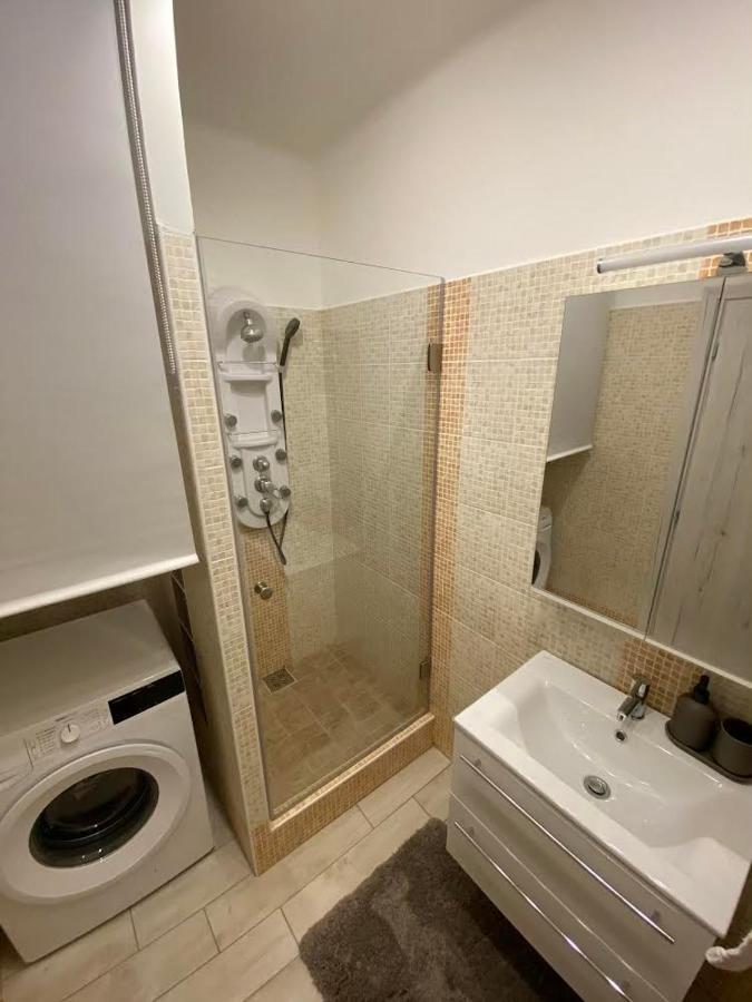 Chill Apartman Miskolc Kültér fotó